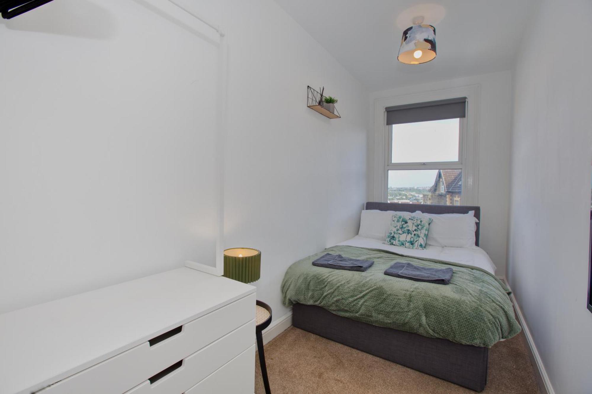 Modern 5-Beds - City Centre - Free Parking - Temple - By Hinkley Homes Short Lets & Serviced Accommodation Bristol Exterior foto