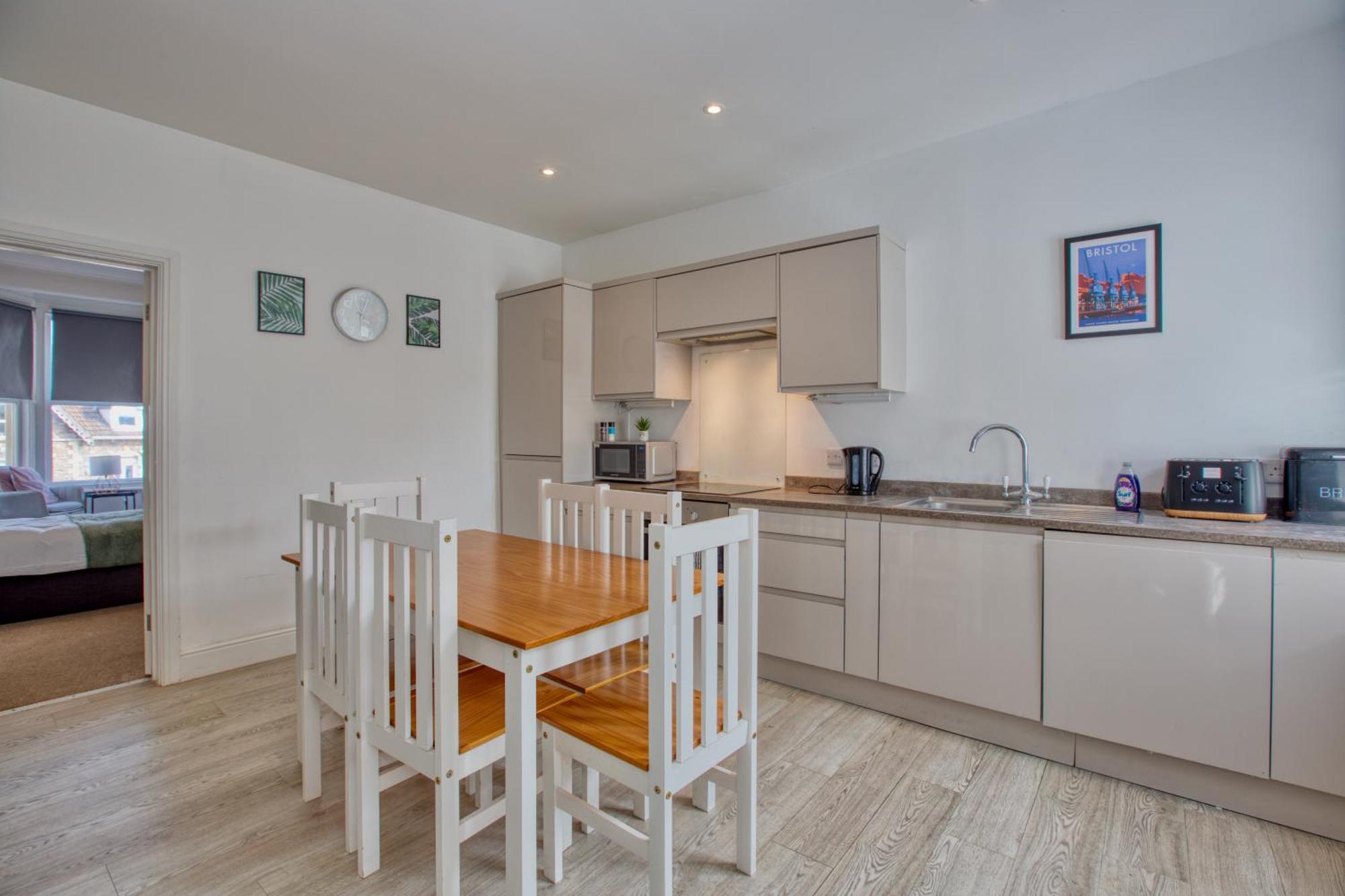 Modern 5-Beds - City Centre - Free Parking - Temple - By Hinkley Homes Short Lets & Serviced Accommodation Bristol Exterior foto