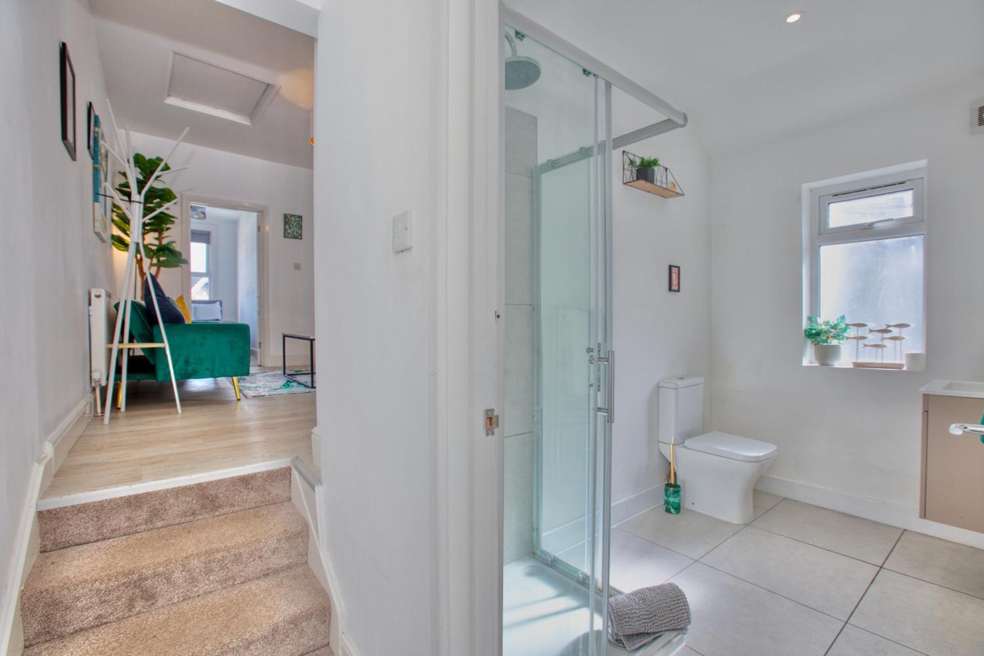 Modern 5-Beds - City Centre - Free Parking - Temple - By Hinkley Homes Short Lets & Serviced Accommodation Bristol Exterior foto