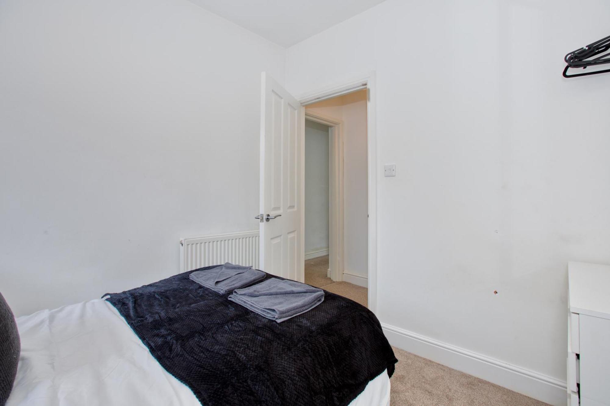 Modern 5-Beds - City Centre - Free Parking - Temple - By Hinkley Homes Short Lets & Serviced Accommodation Bristol Exterior foto