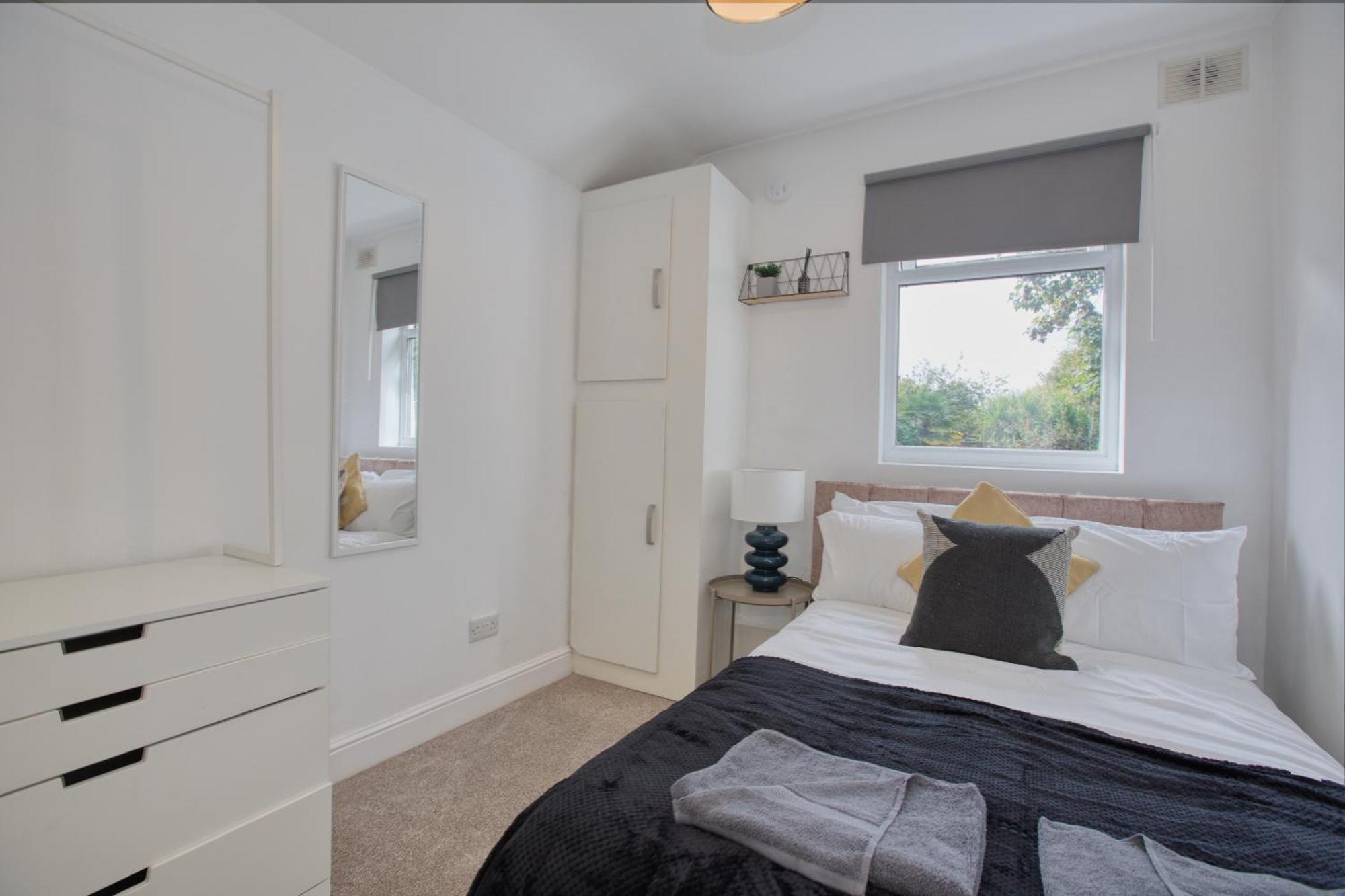 Modern 5-Beds - City Centre - Free Parking - Temple - By Hinkley Homes Short Lets & Serviced Accommodation Bristol Exterior foto